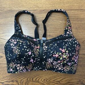Victorias Secret Knockout Sports Bra 32DD